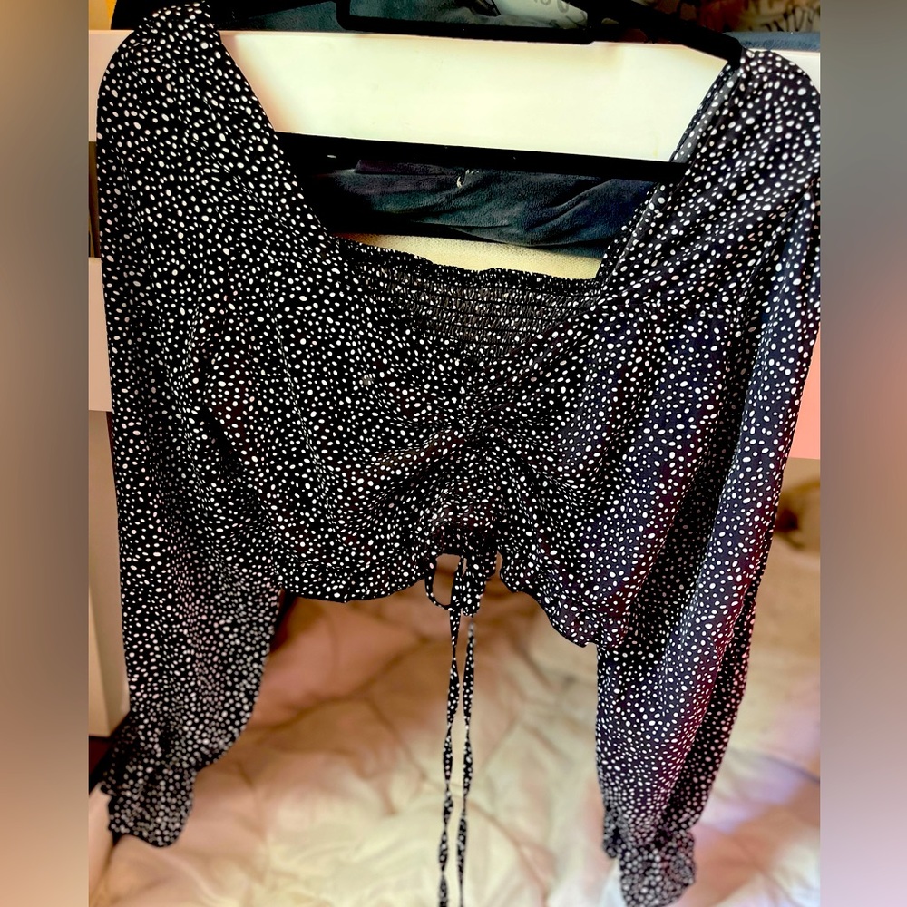 Long sleeve crop top